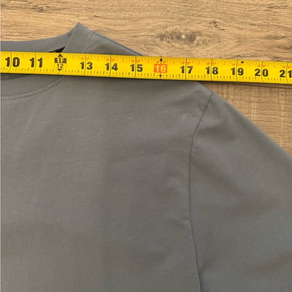Modern Gray Short Sleeve Men's Tee - Picture 2 of 7